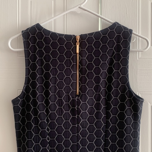 Trisisto Hexagon print Cocktail dress - Picture 6 of 8